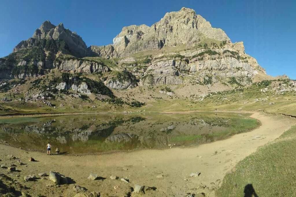 El Refugio De Tena - Tucasaenlospirineos Escarrilla Exterior foto